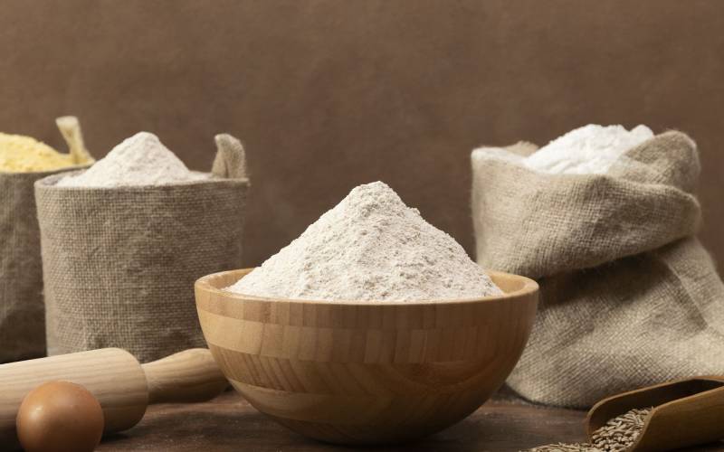 sacchetti-di-ingredienti-pieni-di-farina_risultato